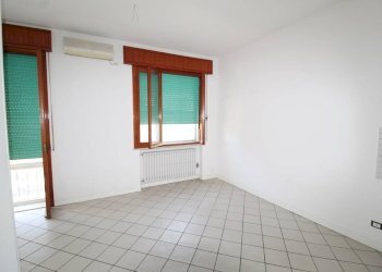 Porzione di casa Argenta - foto 3