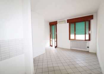 Porzione di casa Argenta - foto 4