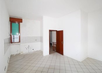 Porzione di casa Argenta - foto 5