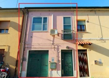 Porzione di casa Argenta - foto 6