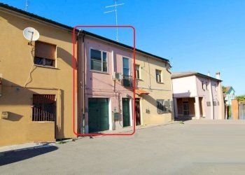 Porzione di casa Argenta - foto 7