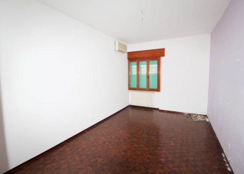 Porzione di casa Argenta - foto 15