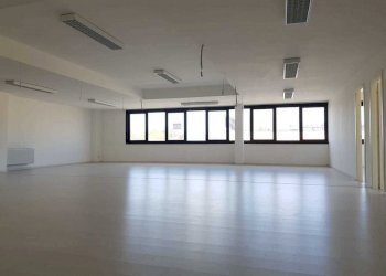 IMG-20230410-WA0046.jpg - Ufficio Viale Castruccio Castracani, Lucca - foto 7