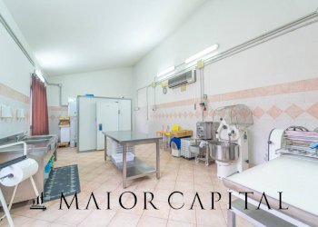 Altro via roma, Oschiri - foto 16