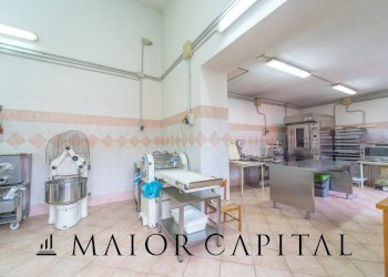 Altro via roma, Oschiri - foto 18