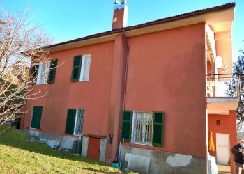 DSCN5631.JPG - Casa indipendente Località Cascine Buto 20, Varese Ligure - foto 6