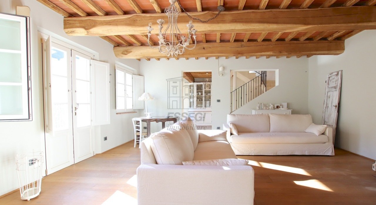 vendesi rustico ristrutturato lucca capannoriIMG_4 - Casale Via Milano 12, Capannori - photo 2