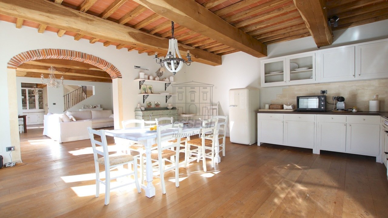 vendesi rustico ristrutturato lucca capannoriIMG_4 - Casale Via Milano 12, Capannori - photo 3