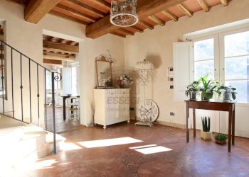 vendesi rustico ristrutturato lucca capannoriIMG_4 - Casale Via Milano 12, Capannori - photo 1