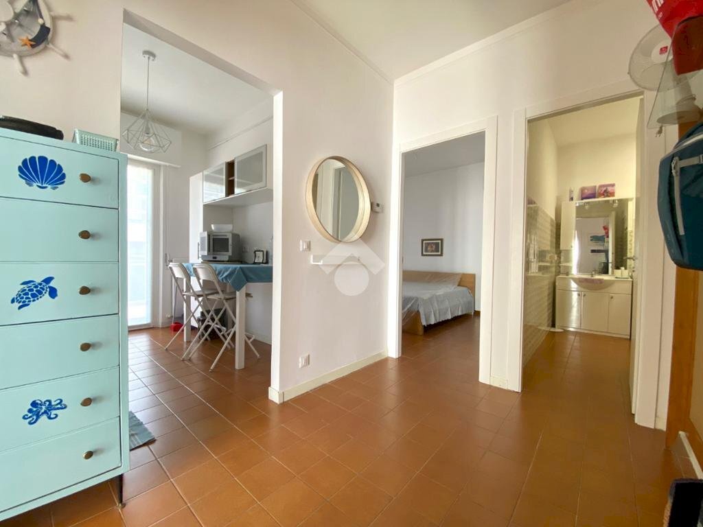 Three-room apartment Via Ignazio Dell'Oro, Alassio - photo 2