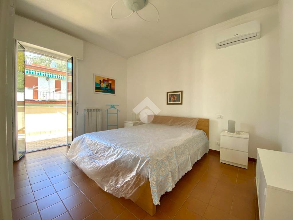 Three-room apartment Via Ignazio Dell'Oro, Alassio - photo 3