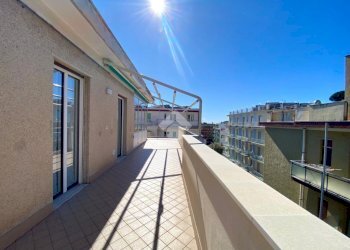 Trilocale Via Ignazio Dell'Oro, Alassio - foto 7