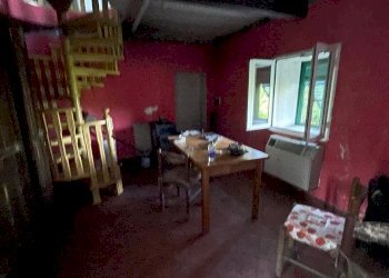 2.jpg - Rustic San Bartolomeo del Bosco, Savona - photo 12