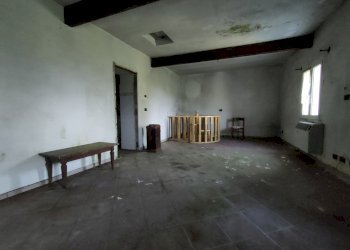 4.jpg - Rustic San Bartolomeo del Bosco, Savona - photo 13