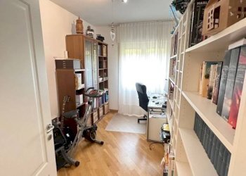 Stanza arredata - Quadrilocale via Monte Ortigara, Bergamo - foto 17