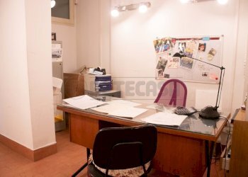 IMG_2165.jpg - Box Via di San Paolo alla Regola 26, Roma - photo 23