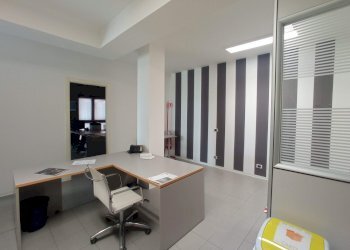 IMG_20230418_103951.jpg - Office Modena - photo 5