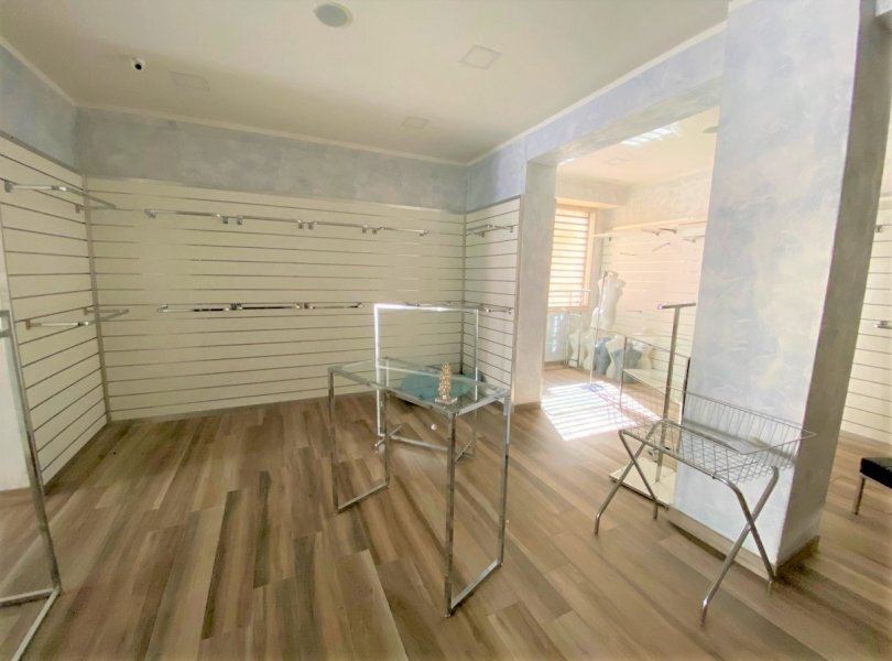 Commercial Premises Mondragone - photo 3