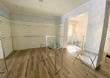 Commercial Premises Mondragone - photo 3