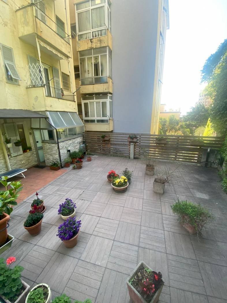 Four-room apartment Via alla Villetta, Savona (neighborhood Villetta) - photo 1