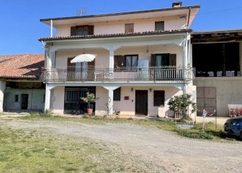 Facciata - Villa Frazione Combe, Chiusa di Pesio - photo 1