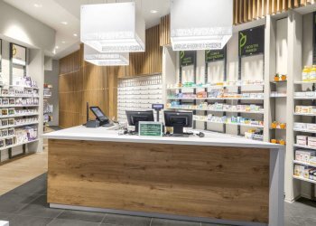 Mitowood_negozi_04.jpg - Locale Commerciale Via Augusto Passaglia, Lucca - foto 1