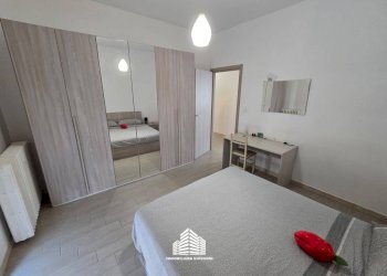 Camera da letto - Non-buildable land via Adige, 9, Bra - photo 7