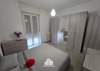 Camera da letto - Non-buildable land via Adige, 9, Bra - photo 9