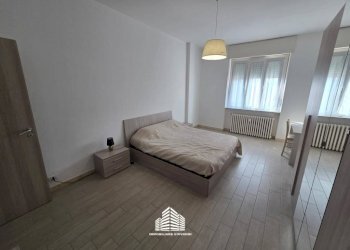 Camera da letto - Non-buildable land via Adige, 9, Bra - photo 11
