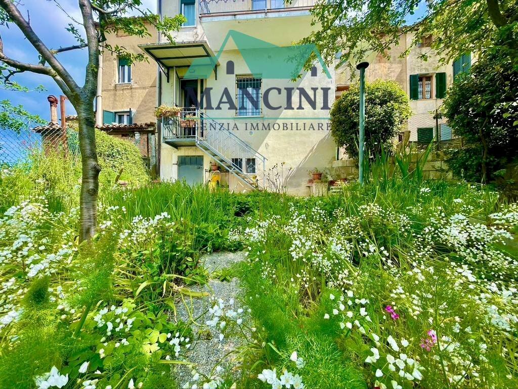 Casa indipendente PIAZZA VITTORIA, Montecarotto - foto 1