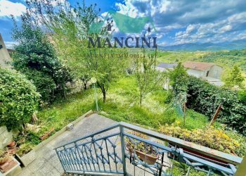 Casa indipendente PIAZZA VITTORIA, Montecarotto - foto 2