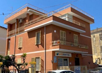 WhatsApp Image 2023-04-21 at 13.52.56 (4).jpeg - Locale Commerciale Via della Serena, Tivoli - foto 4