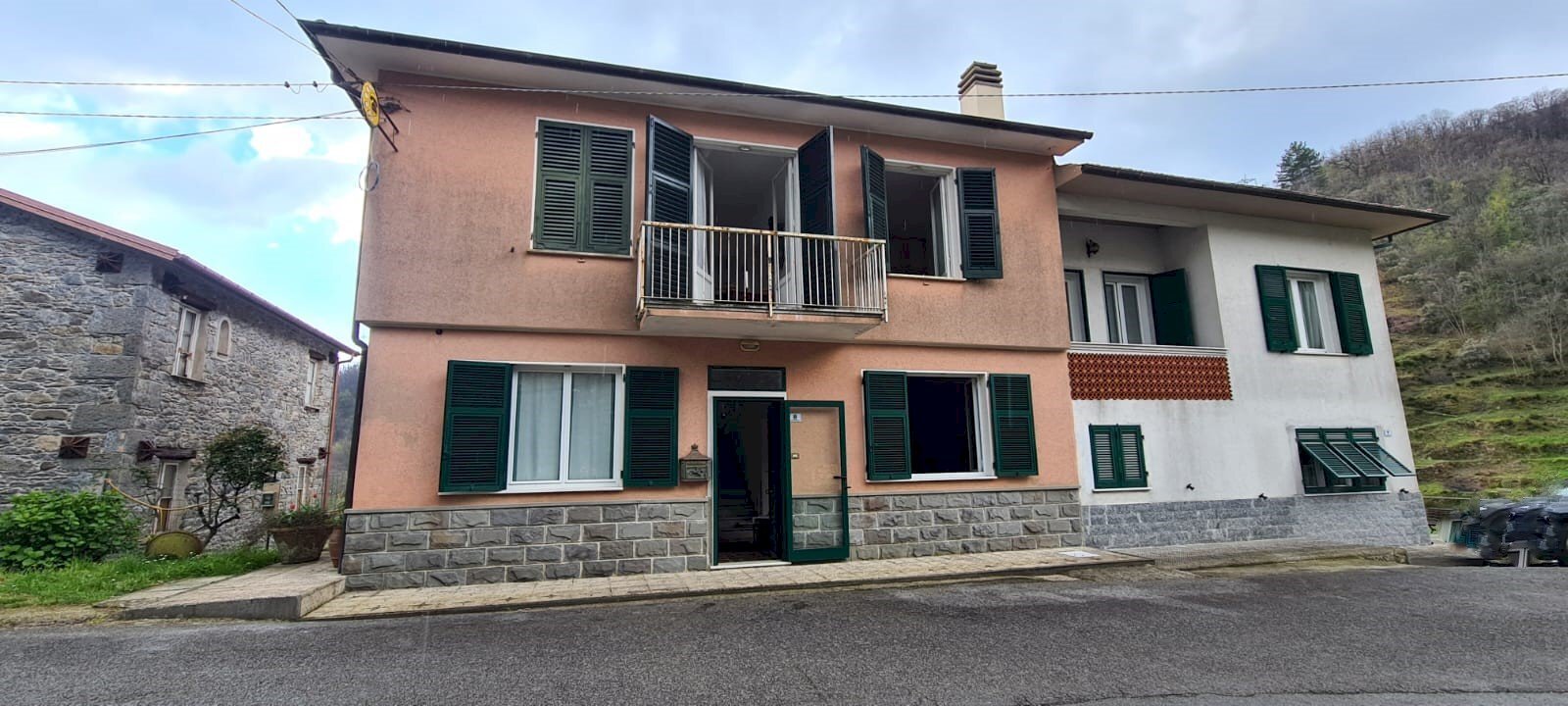 Independent house San Colombano Certenoli - photo 1