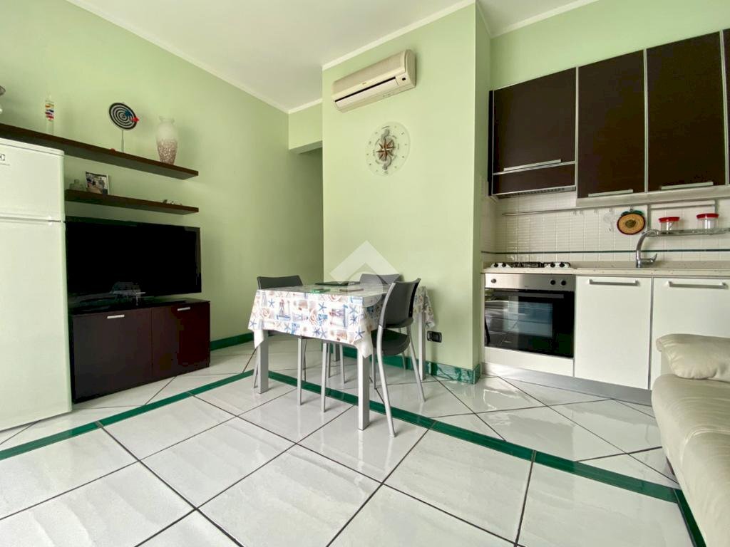 Two-room apartment Passeggiata cadorna, Alassio - photo 2