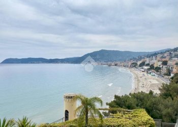 Two-room apartment Passeggiata cadorna, Alassio - photo 1
