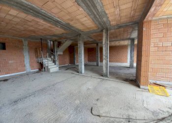 Magazzino - Villa via Sant'Agata, 250, Imperia - foto 11