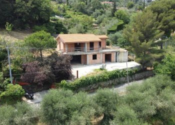 Facciata - Villa via Sant'Agata, 250, Imperia - foto 23