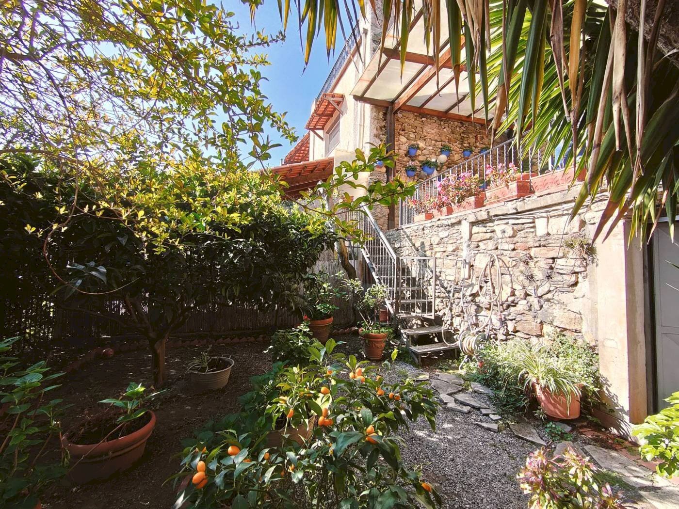 giardino - Casa indipendente via alla Costa, Albenga - foto 2