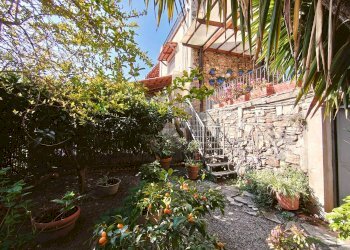 giardino - Casa indipendente via alla Costa, Albenga - foto 2