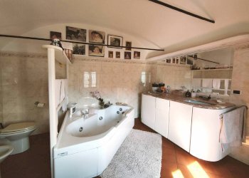 bagno della camera 2 - Casa indipendente via alla Costa, Albenga - foto 29