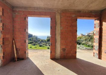 Stanza non arredata - Villa strada Vallegrande, Ospedaletti - foto 16