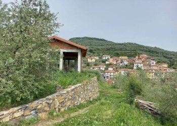 cemento armato - Villa via Don Paolo Thomatis, Borgomaro - photo 1