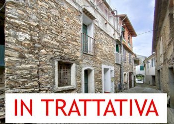 Facciata - Trilocale strada Nuova, Cesio - foto 1