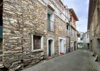 Facciata - Trilocale strada Nuova, Cesio - foto 2