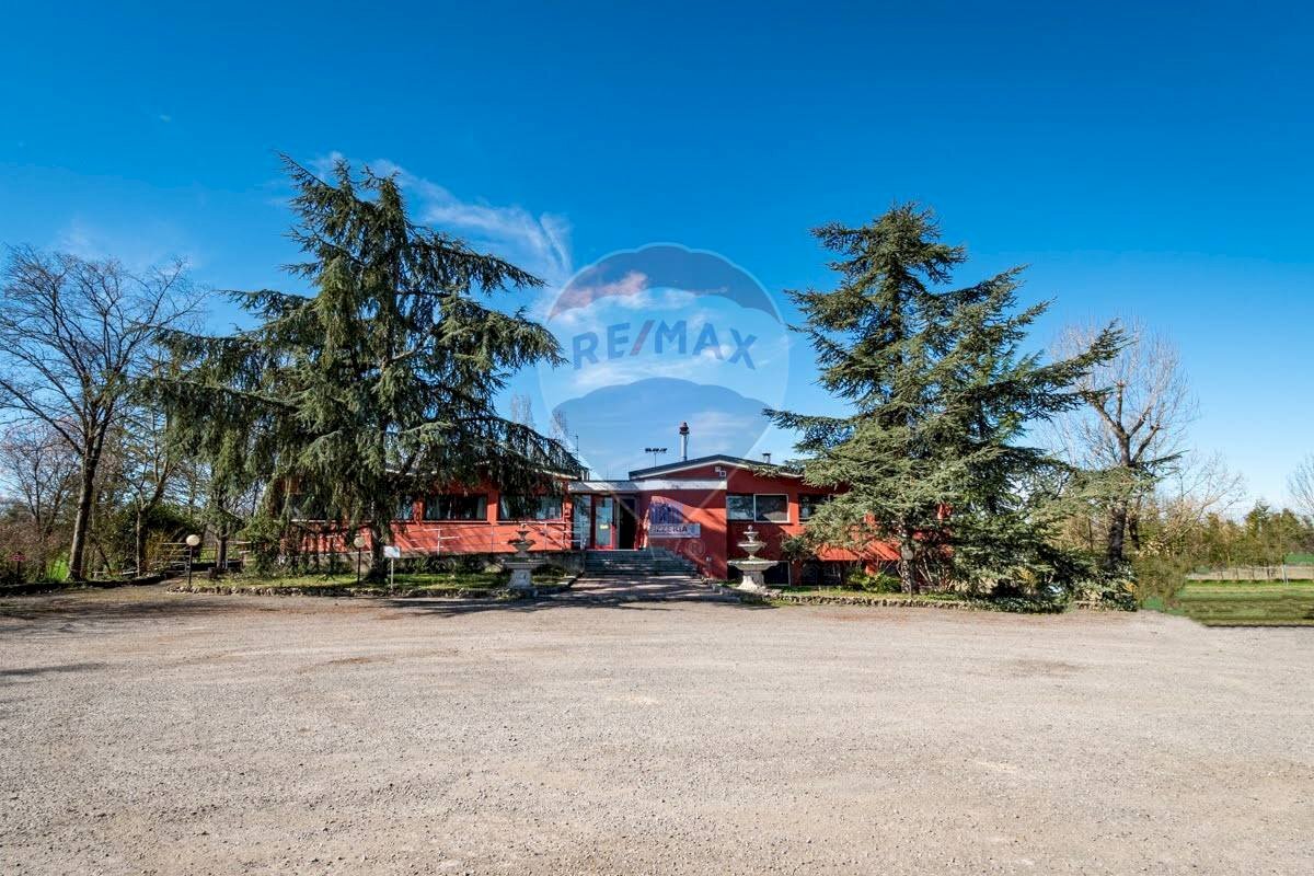 Locale Commerciale Tortona, AL, Tortona - foto 1