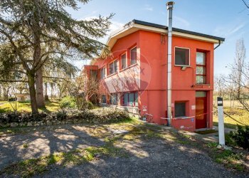 Locale Commerciale Tortona, AL, Tortona - foto 3