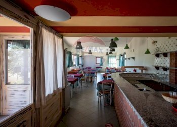 Locale Commerciale Tortona, AL, Tortona - foto 8