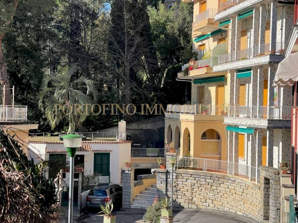 Facciata - Three-room apartment via Privata del Parco Casana, Rapallo - photo 1