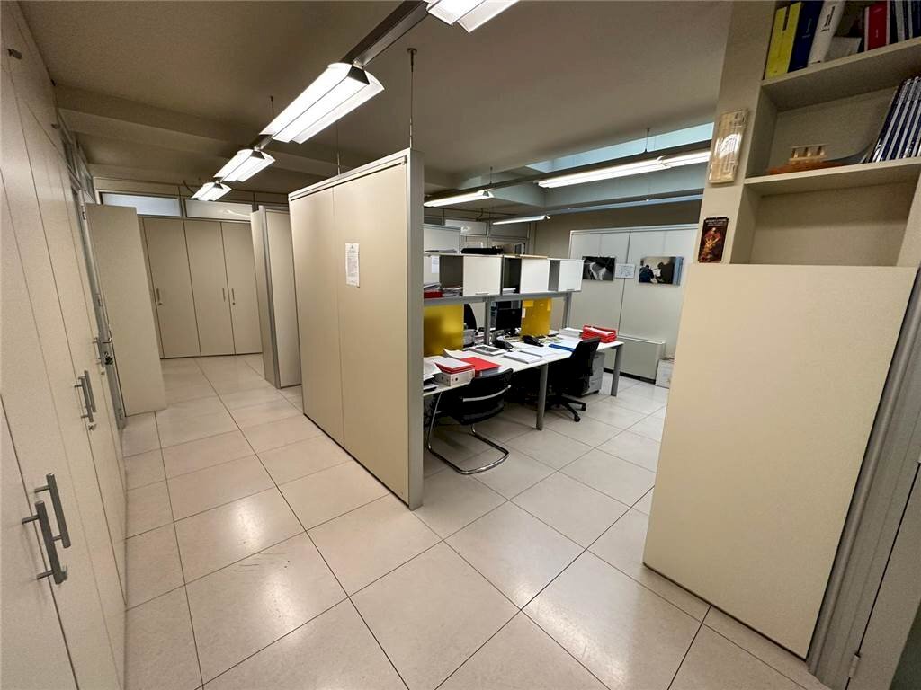 Office VIA FRATELLI RECCHI 2, Como - photo 2