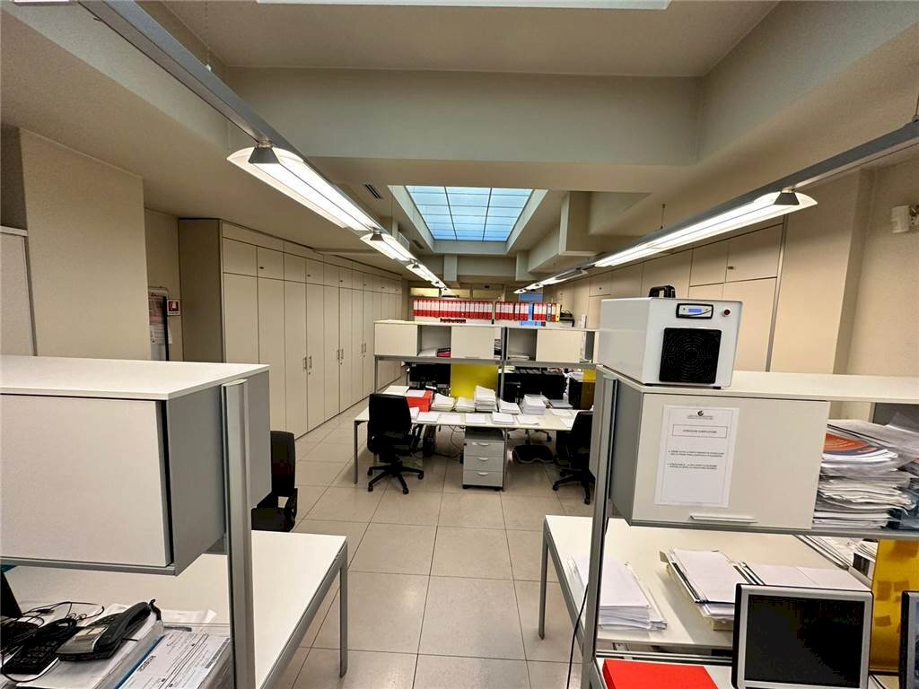 Office VIA FRATELLI RECCHI 2, Como - photo 3